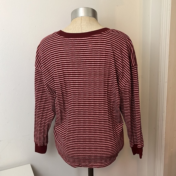 ✨ MAKE OFFER ✨ ANTHROPOLOGIE Vneck striped shirt - Picture 3 of 7
